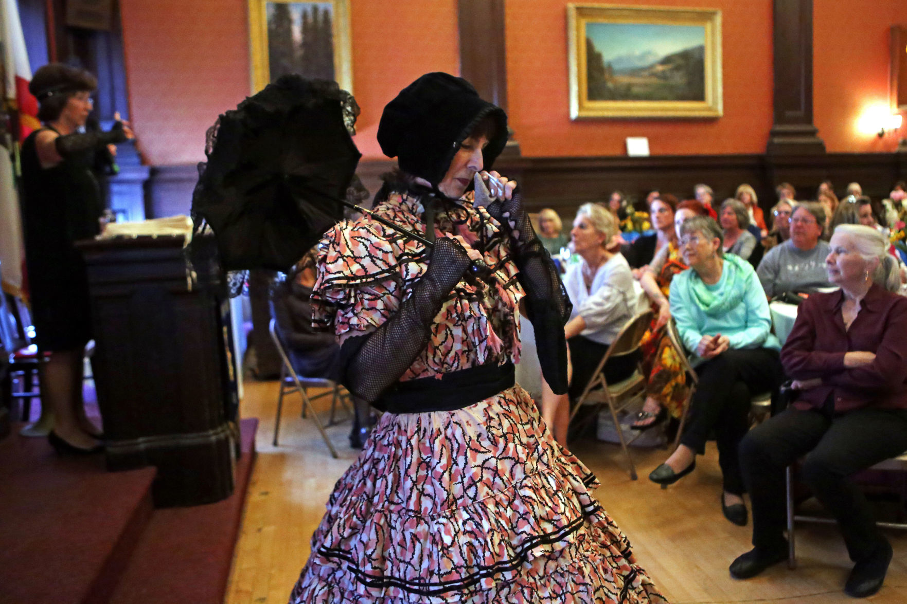 Vintage fashion show in Napa